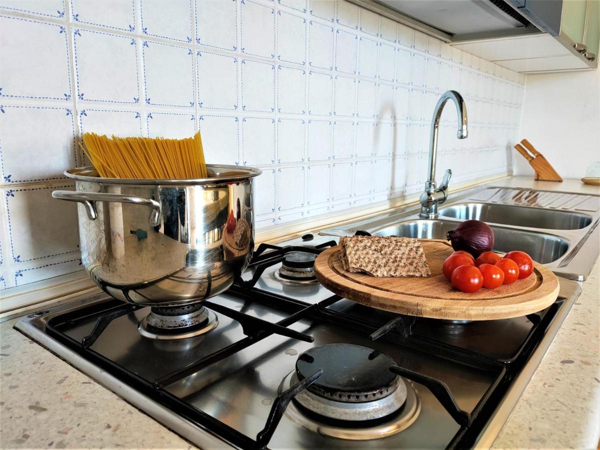 La Rudda Di Casa Camilla Journey Apartment Specchia Luaran gambar