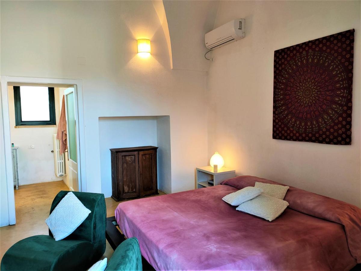 La Rudda Di Casa Camilla Journey Apartment Specchia Luaran gambar